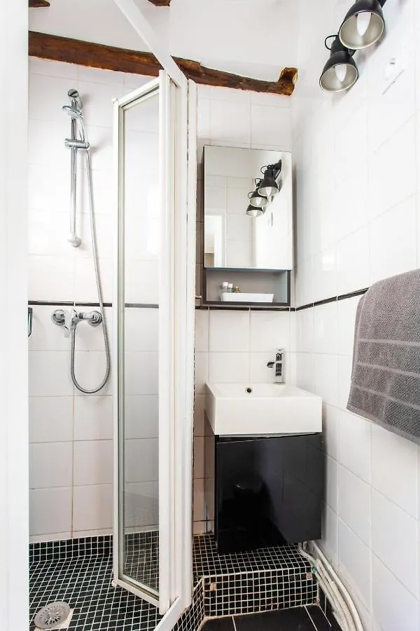 Cosy Flat 4P - South Pigalle-Center Paris - 3F 아파트